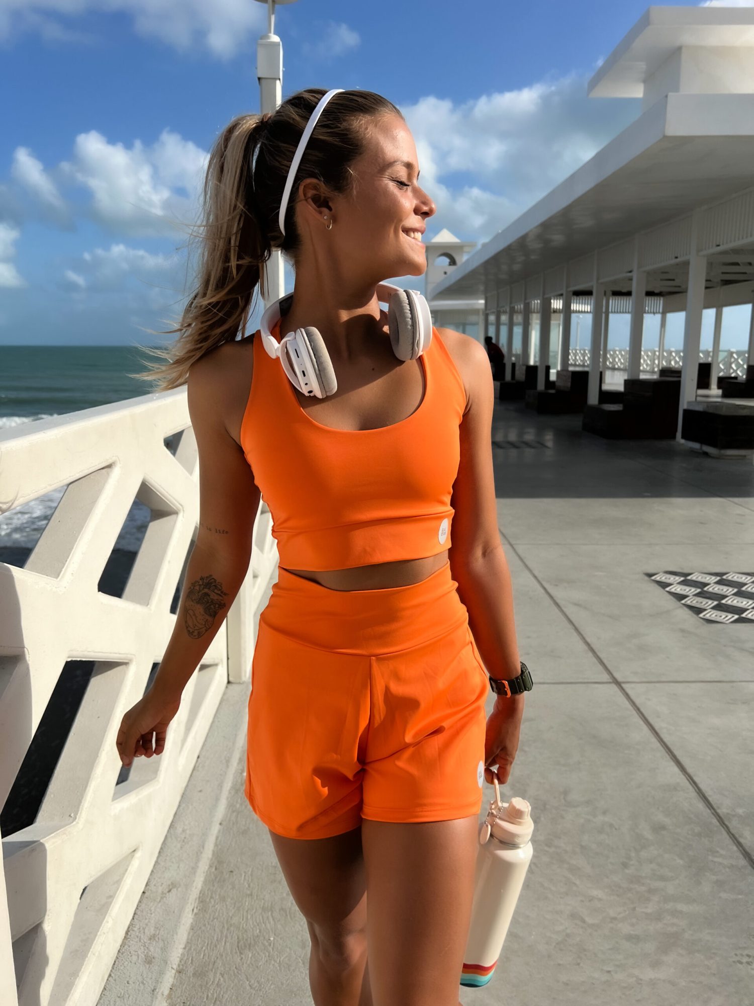 Top Fitness Nadador Citrus – Top Feminino para academia e treino com Bojo Removível